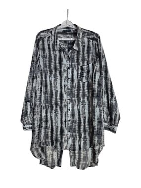 mblm for Tess Holliday abstract print open back Tie-Dye Long Button-Down Shirt